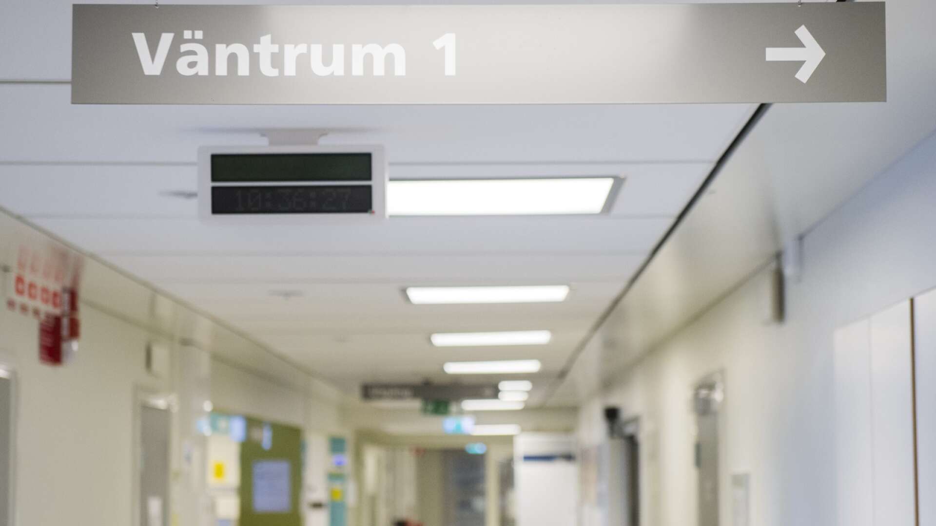 Nu blir det dyrare att besöka vårdcentralen. Om det nya förslaget går igenom höjs patientavgifterna den 1 april. Foto: Erik Nylander / TT