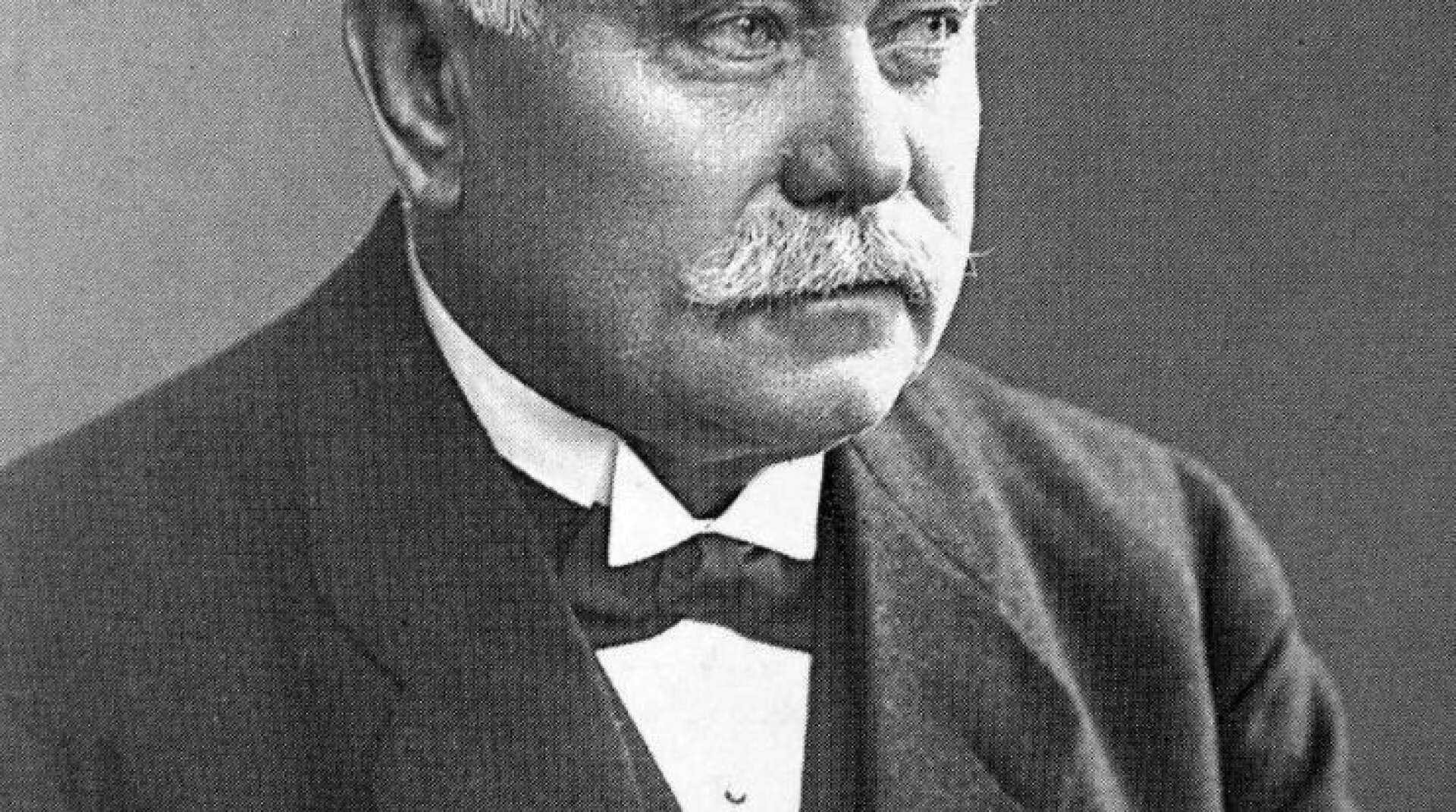 Johan Gustaf Envall var född 1860 på Värmlandsnäs, men det var i Säffle som han blev framgångsrik affärsman och fastighetsägare. Han var också kommunalt engagerad. Foto: