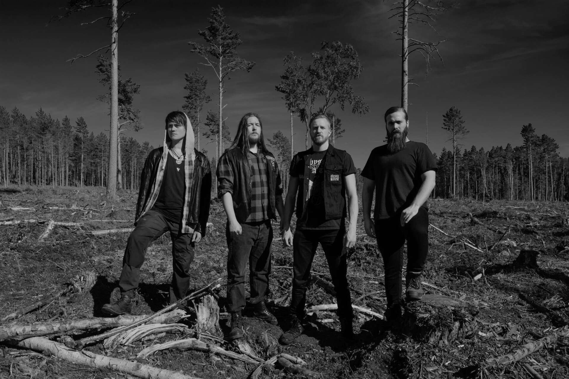 Zam Sandelin, Tompa Thomsen, Henrik Grund och Pontus Jansson i det värmländska bandet Naturvidrig är aktuella med sitt album som släpps på amerikanskt bolag.