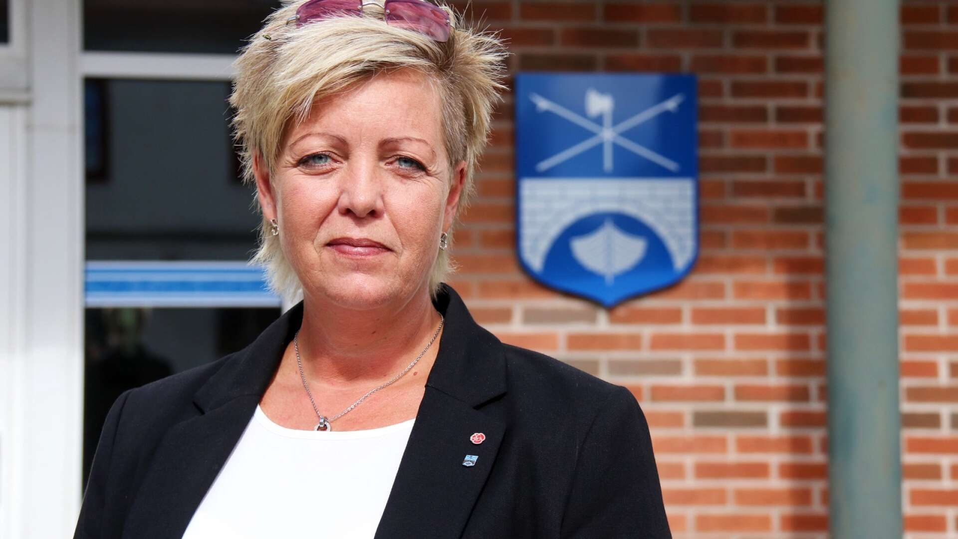 Linda Johansson (S), förstanamn för Socialdemokraterna i Sunne, ser det som att bollen ligger hos M och SD när det gäller bilda ett nytt politiskt styre i kommunen. 