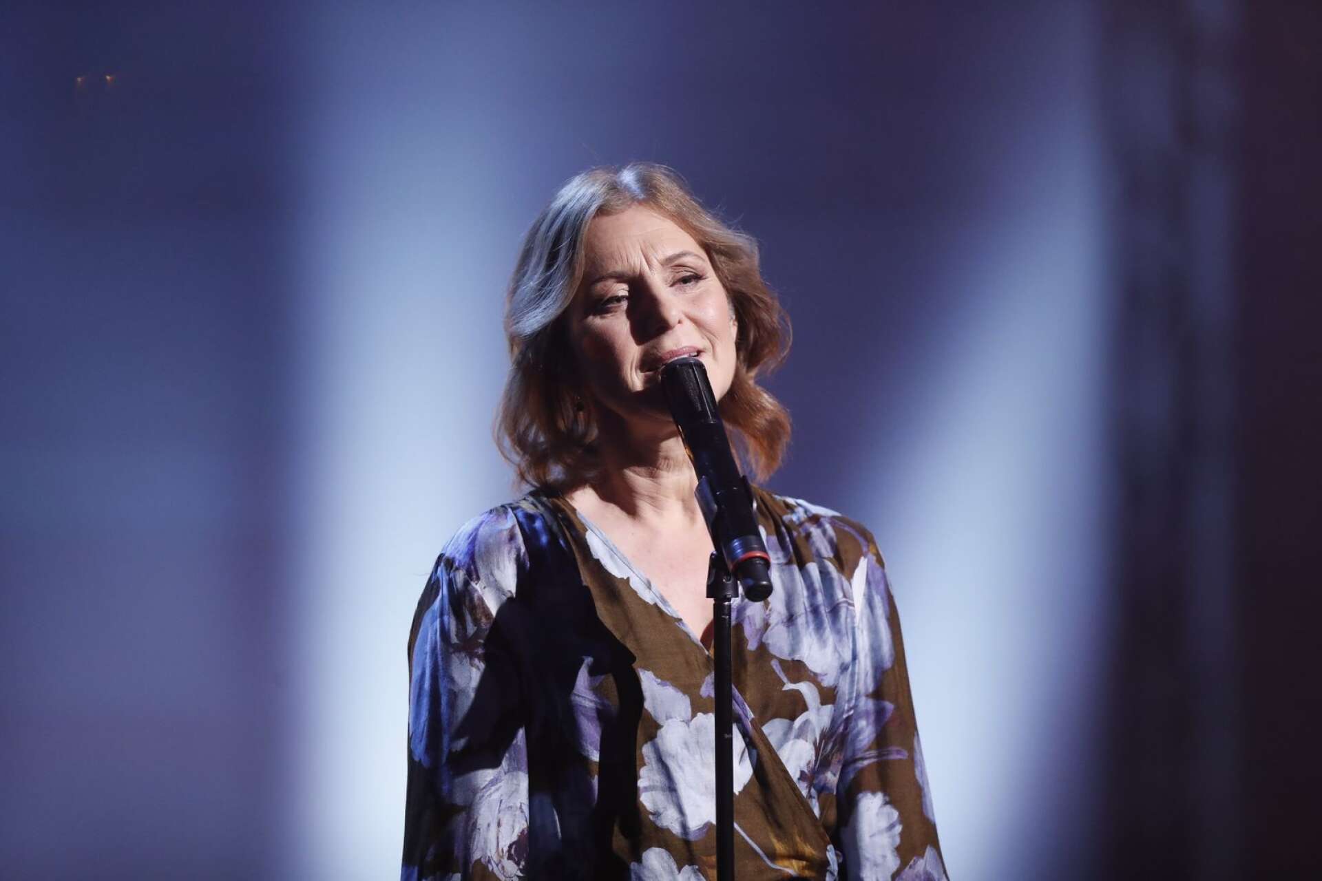 Helen Sjöholm har en av Sveriges mest älskade röster. I april hörs den på Medis scen.