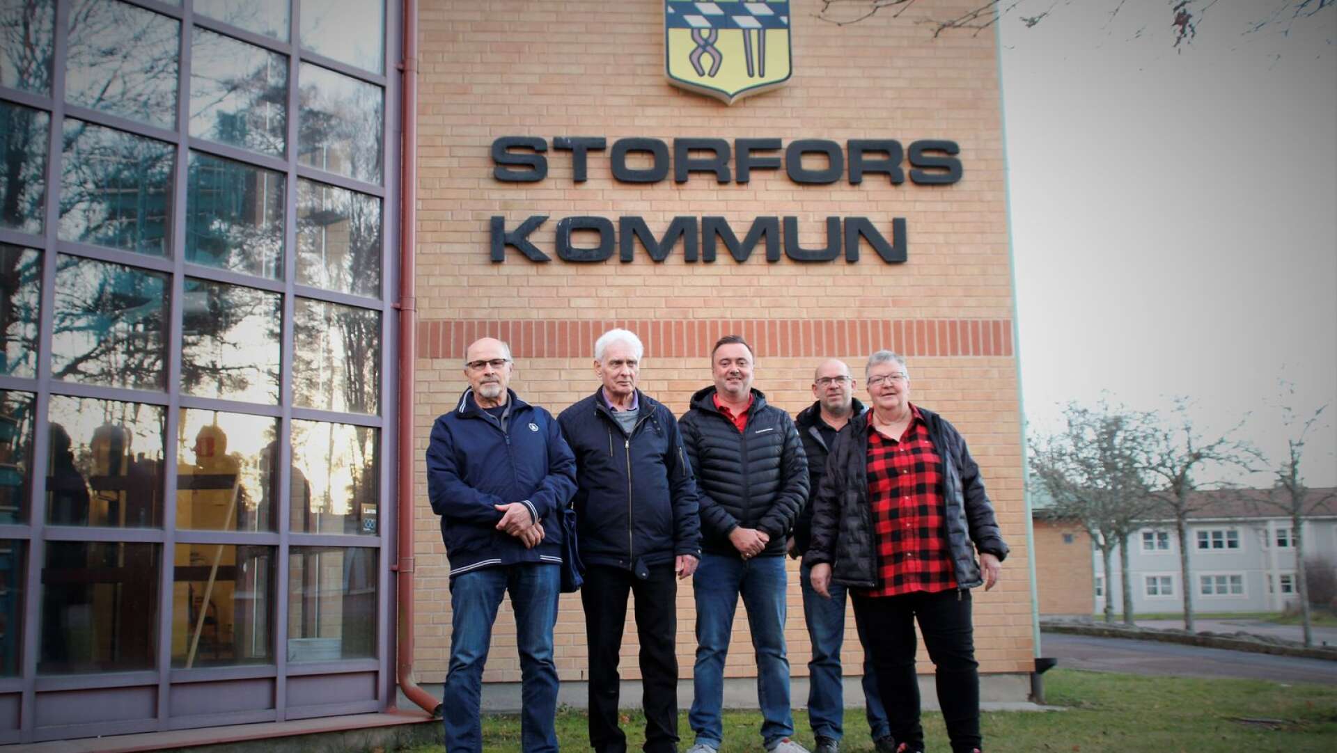 Det tänkta samarbetet som skulle styra Storfors kommun kollapsade på målrakan. Juhani Verkkoperä (SD), Peter Farrington (M), Per Henning (M), Mikael Lind (C) och Eivor Lindberg (KD).