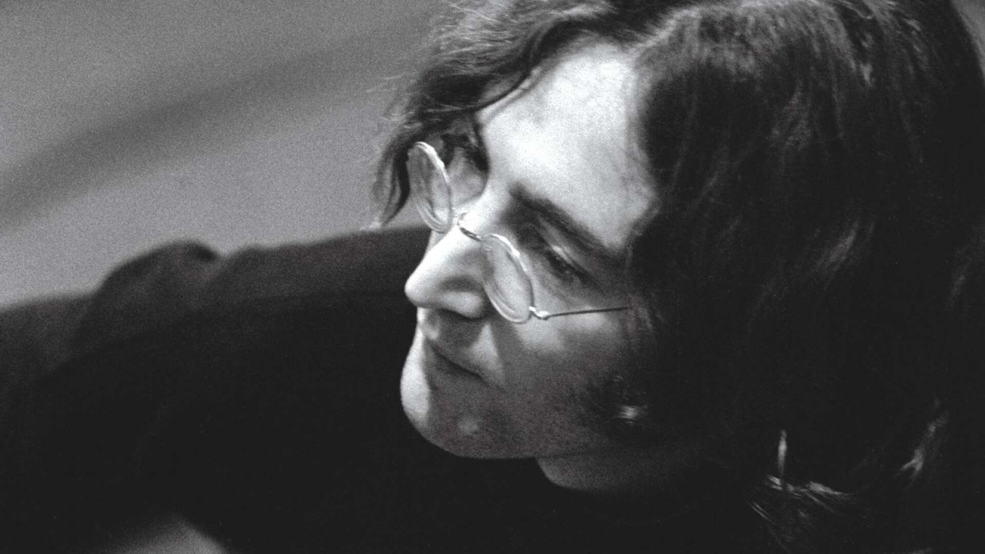 John Lennon i EMI:s studion vid Abbey Road i London 1968.