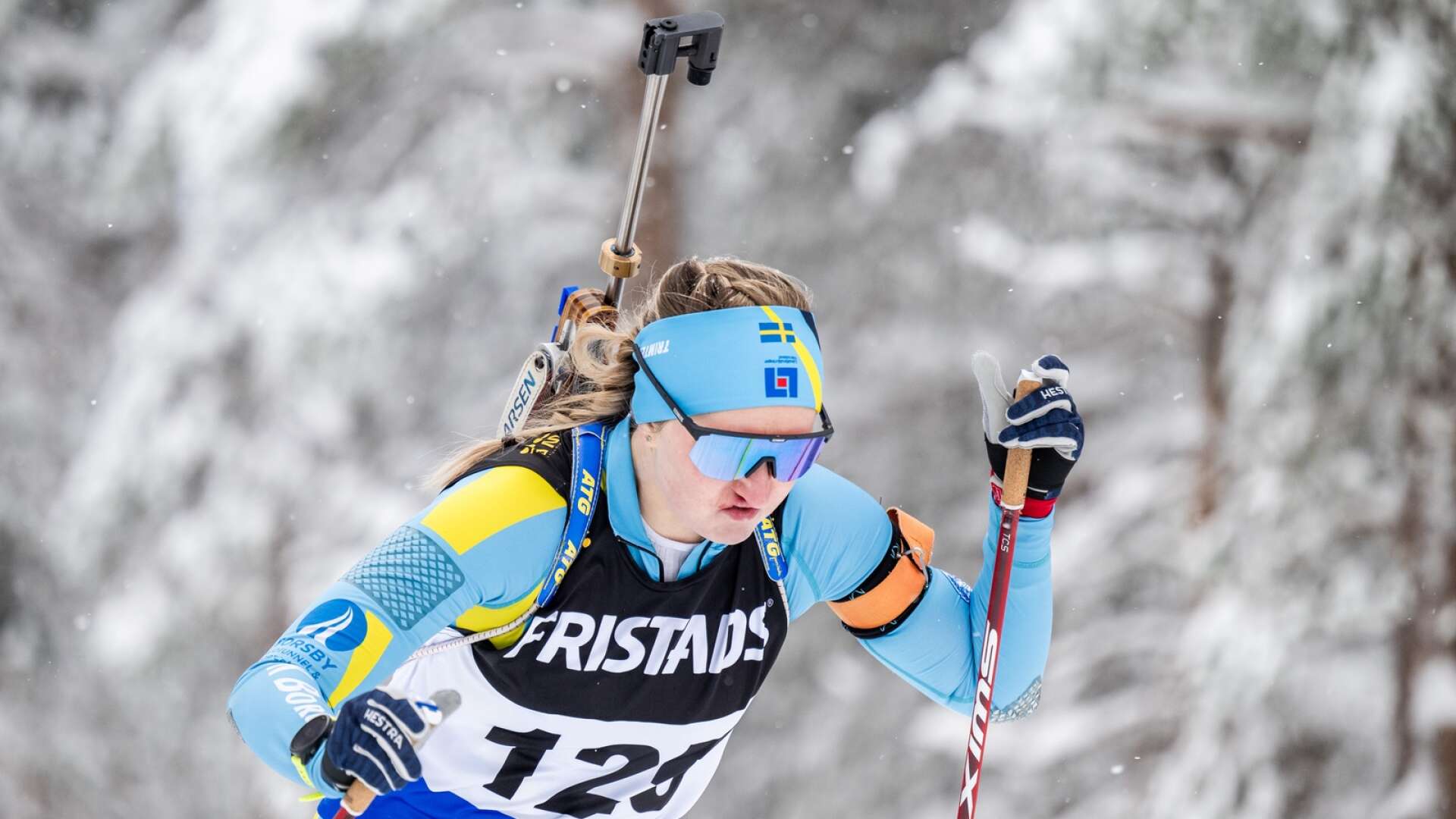 Emma Nilsson, Bore, vann dubbelt i Sverigecupen i Östersund. Här syns hon i svenska skidskyttepremiären i Idre i november.