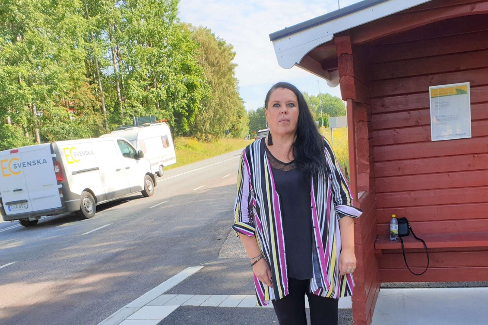 – Jag älskar Persberg men inte busstrafiken, säger Eleanore Björk.