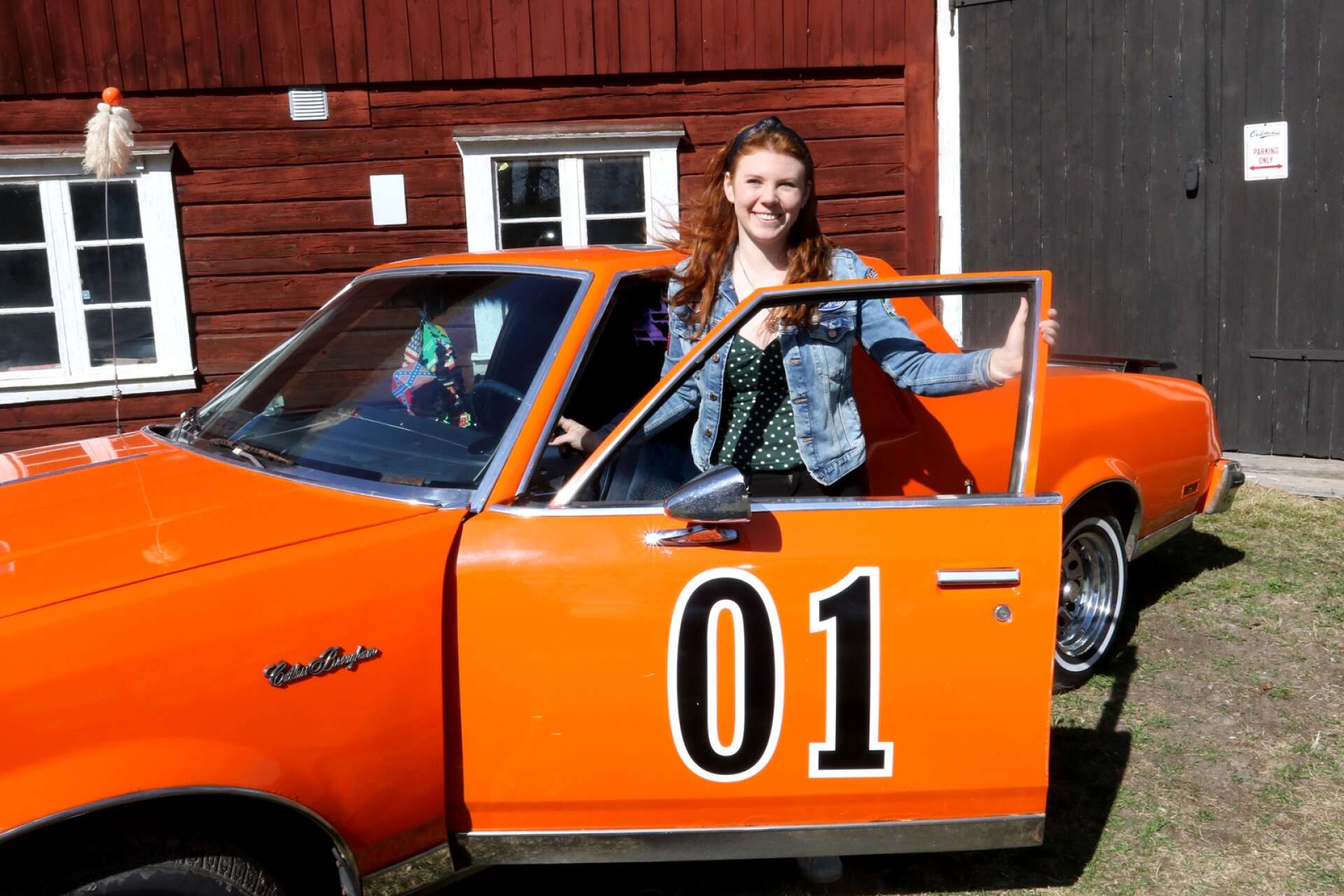 Desirée Berggren har i dag B-körkort. Tidigare körde hon A-traktor och hennes bil korades till stans finaste bil.