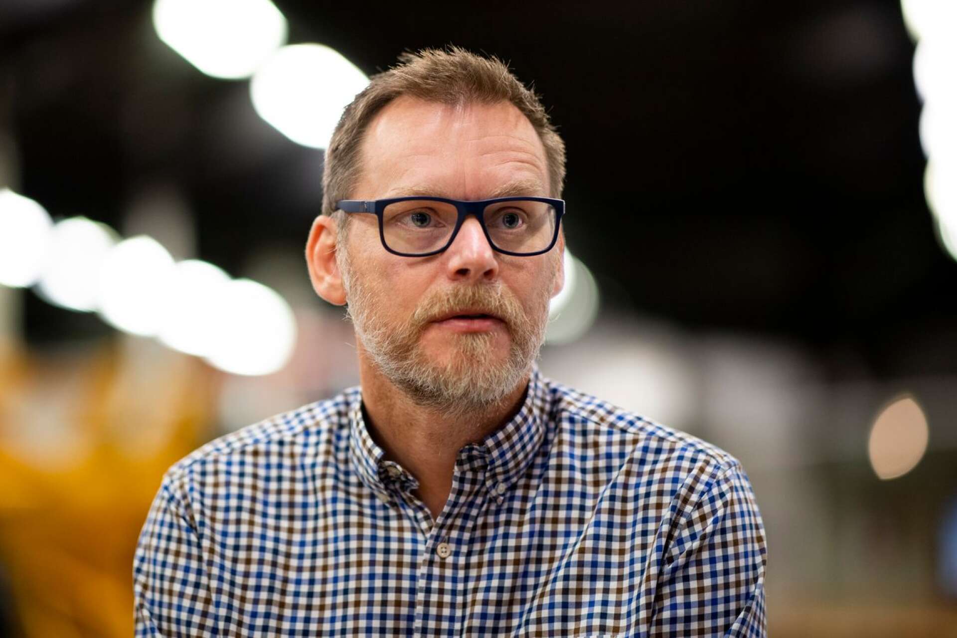 Mikael Svensson, platschef på Volvo CE i Arvika, har varit med om en märkbar avmattning i efterfrågan på fabrikens hjullastare det gångna året. 
