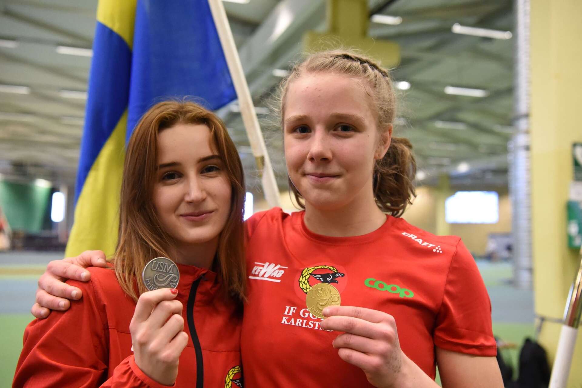 Lova Perman och Hanna Karlsson ställer upp i stafett-SM till helgen. 