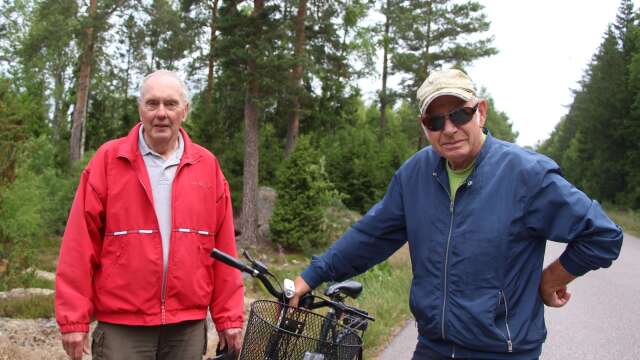 Göran Winroth och Håkan Ljungström var två av dem som tog det lugnare under årets Blomstertramp. Båda cyklisterna har deltagit i evenemanget tidigare.