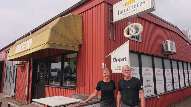 Tommy Fröding och hans fru Jeanette Lemvall har drivit Lundbergs finkonditori i många år.