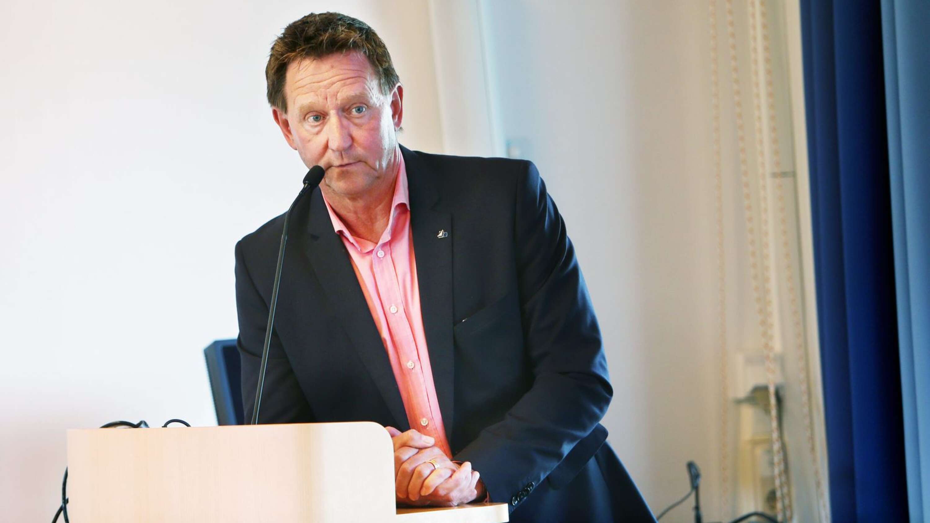 Bosse Henriksson (M), är ledamot i kommunstyrelsen.