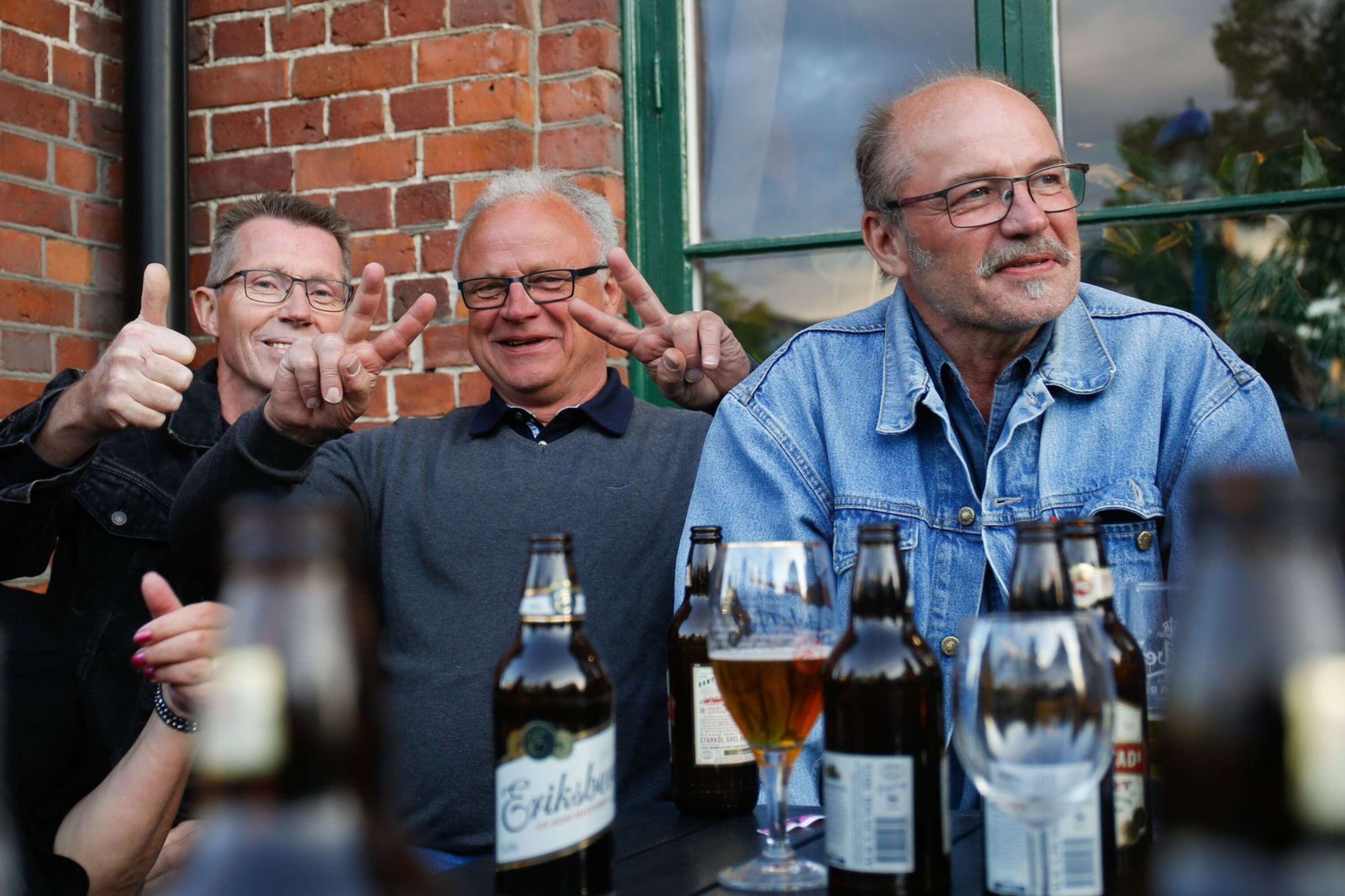 Tre grabbar som gillar cruising och rock`n roll, till vänster Stigge Larsson, Kalle Bergström och Anders Lingvall, alla tre från Edane.