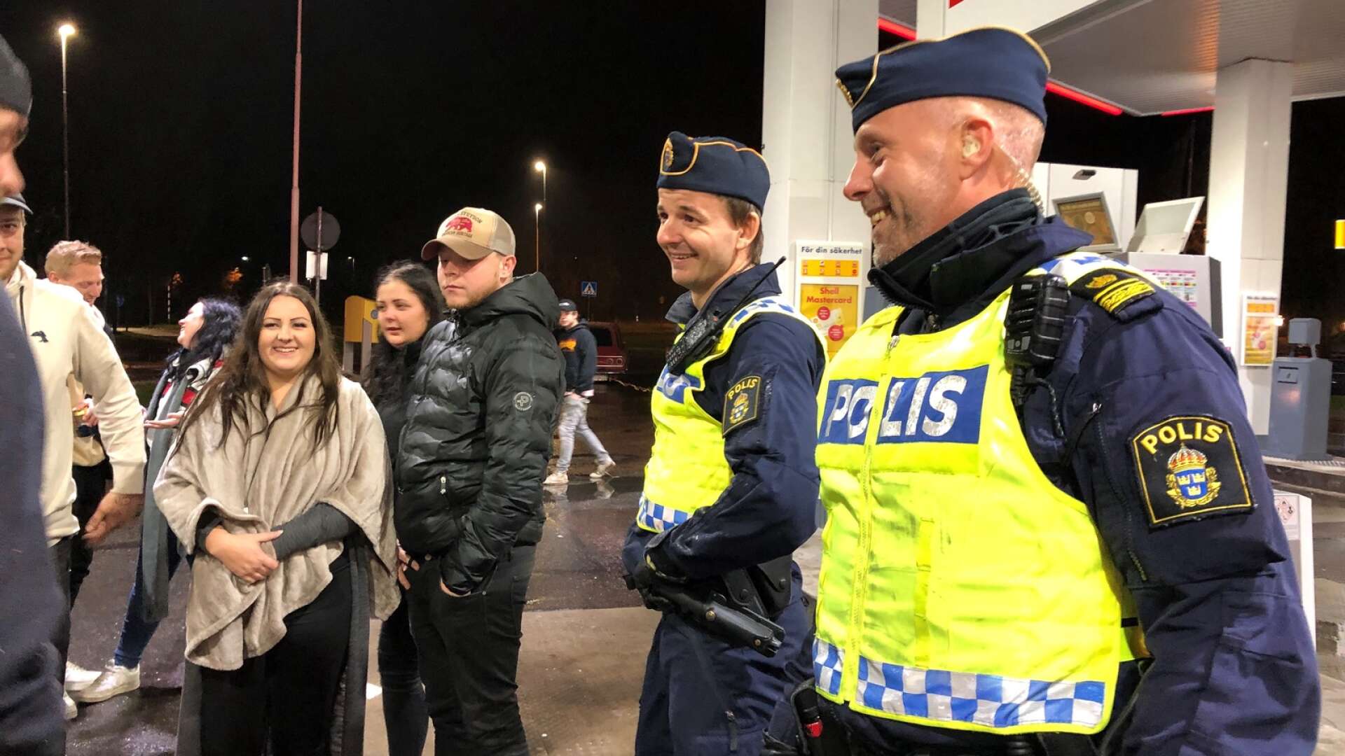 Polisen i Arvika rustade som vid en vanlig mârtenshelg. Fyra patruller jobbade med ordningen och fem man från trafikenheten gjorde ett 20-tal flygande inspektioner.