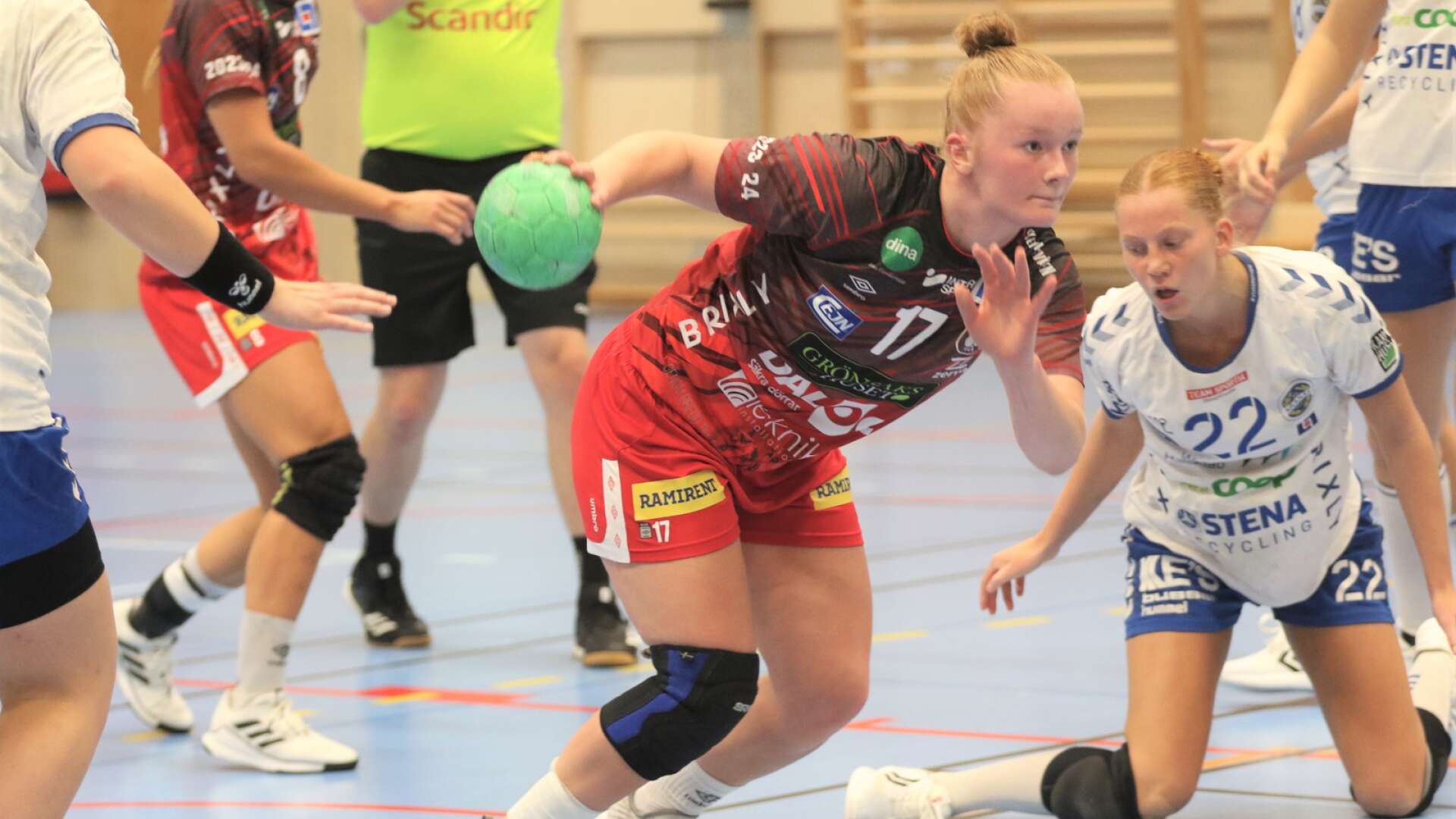 Tilda Redzic är en av fyra spelare i Skövde HF som Frenne Båverud tagit ut till en träningsdag med U17-landslaget.