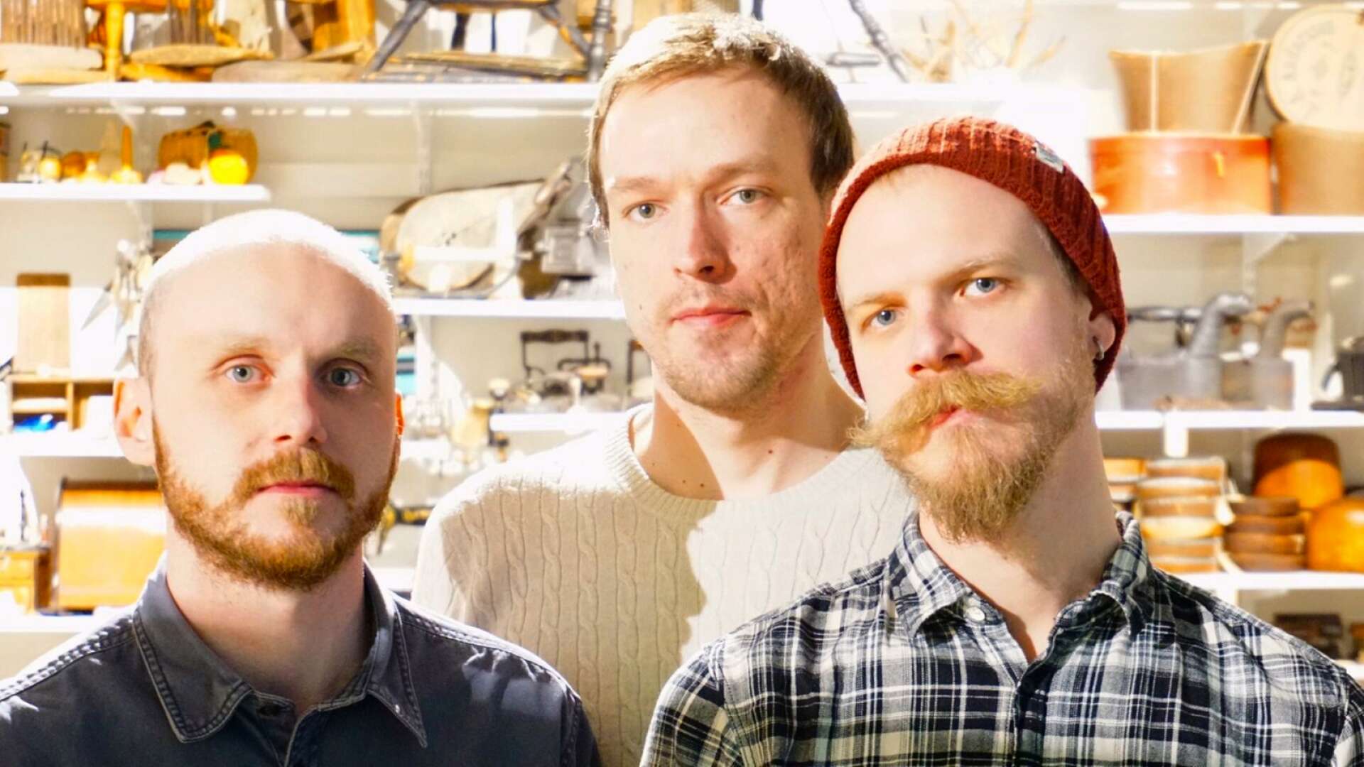 Jazzfabriken kallar sig trion med basisten Björn Höglund från Skövde som gästar Mariestad på fredagskvällen.