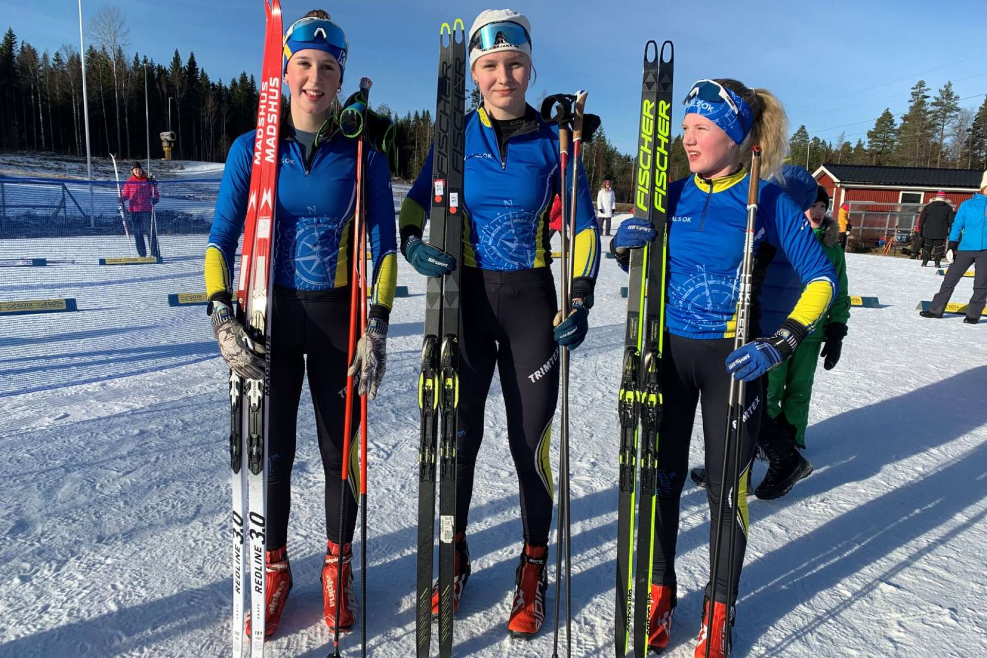 Agnes Gustafsson, Alva Olsson och Vendela Olsson gjorde alla fina lopp i D15-16-klassen, som körde ovanligt långt – åtta kilometer.