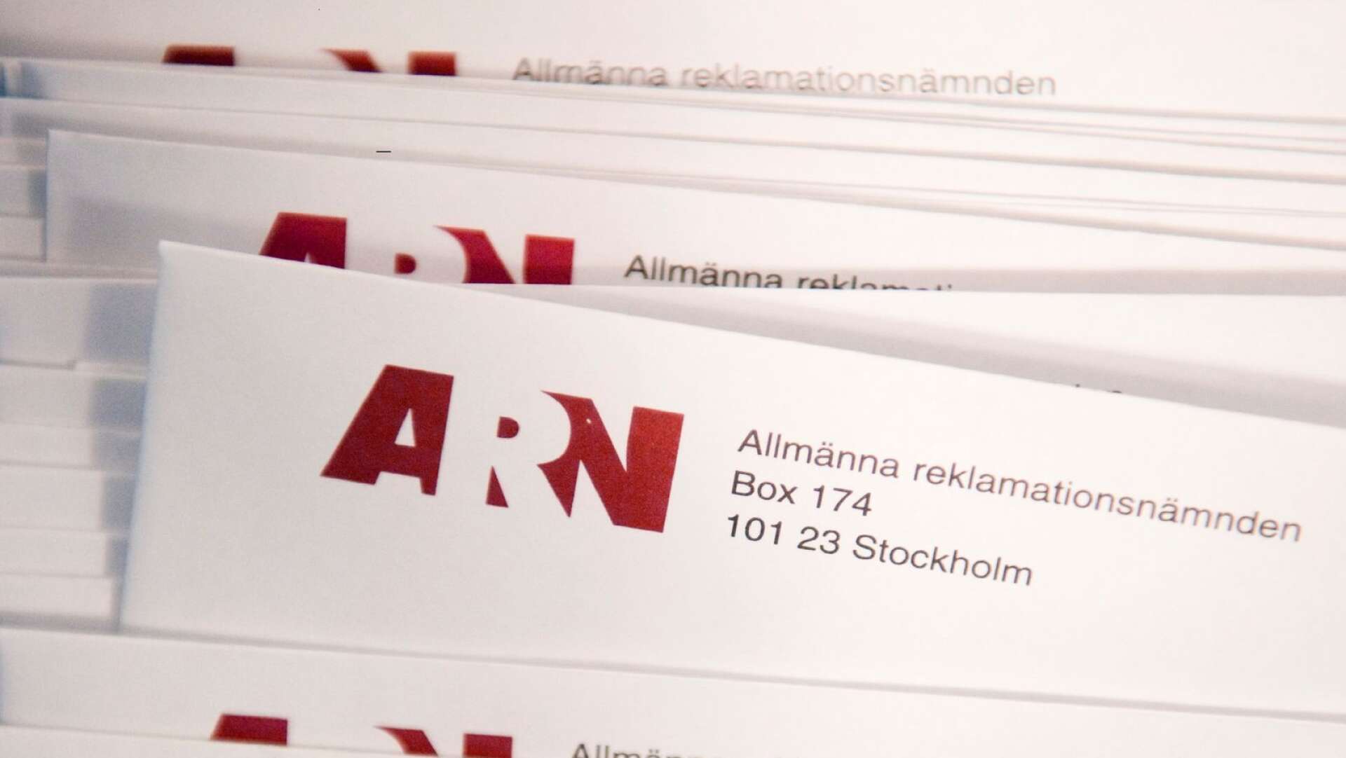 En missnöjd kund i Karlskoga anmälde en bilfirma till Allmänna reklamationsnämnden, Arn.
