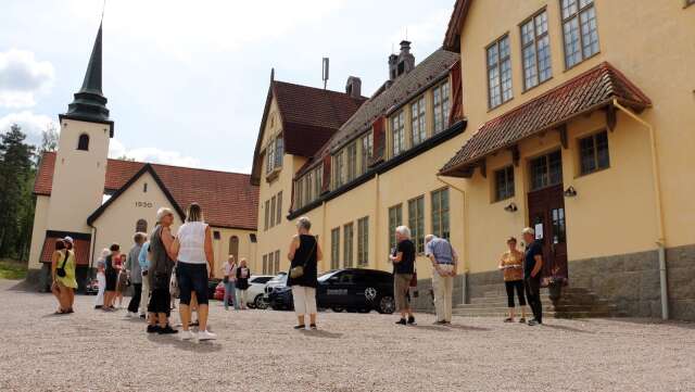 Lundsbergs skola öppnar upp för allmänheten och har guidning av skolans lokaler på lördag.