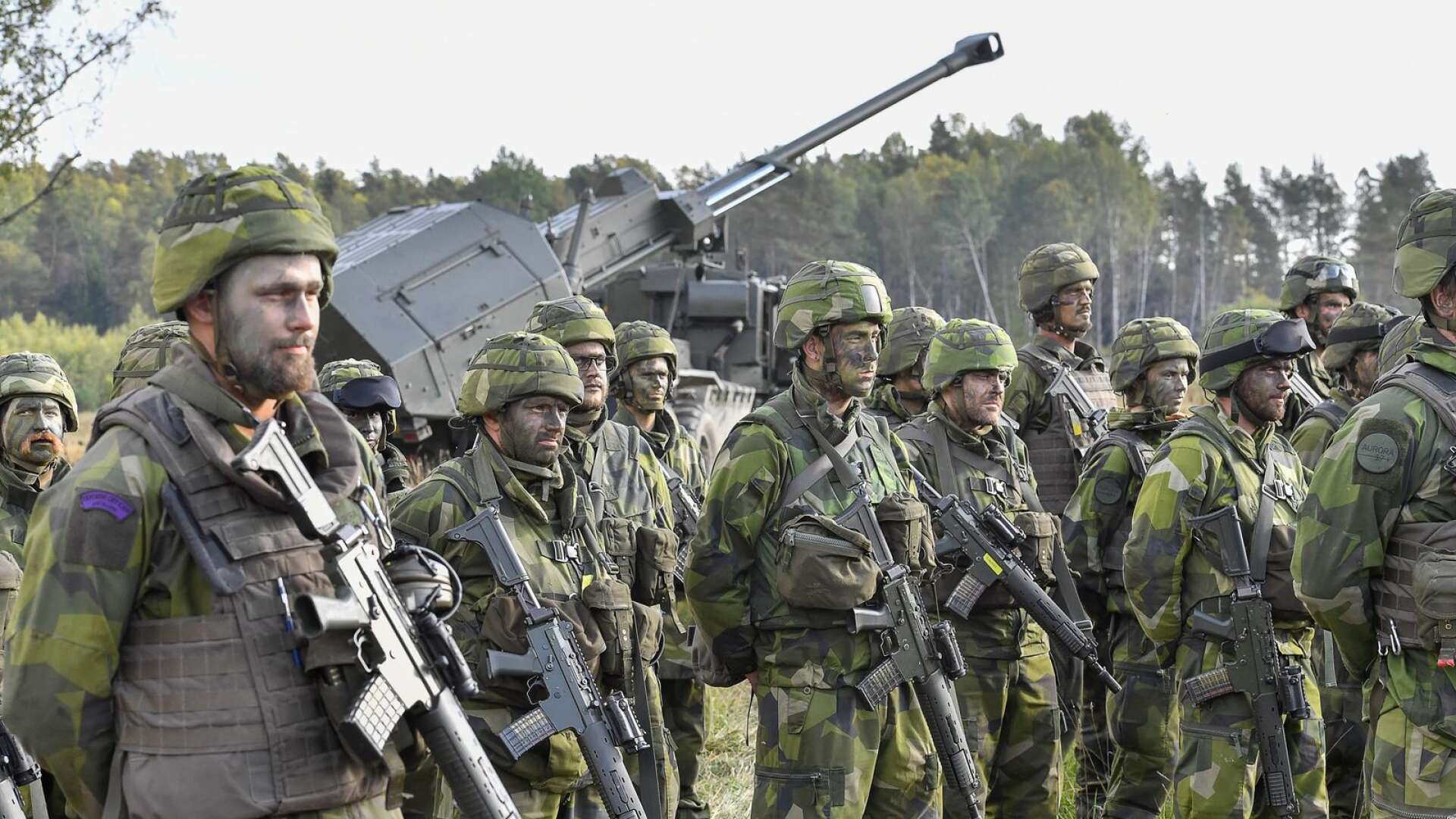 Försvarsmaktens informationskampanj för den stundande storövningen går inte i takt med länsstyrelsen i Örebro.