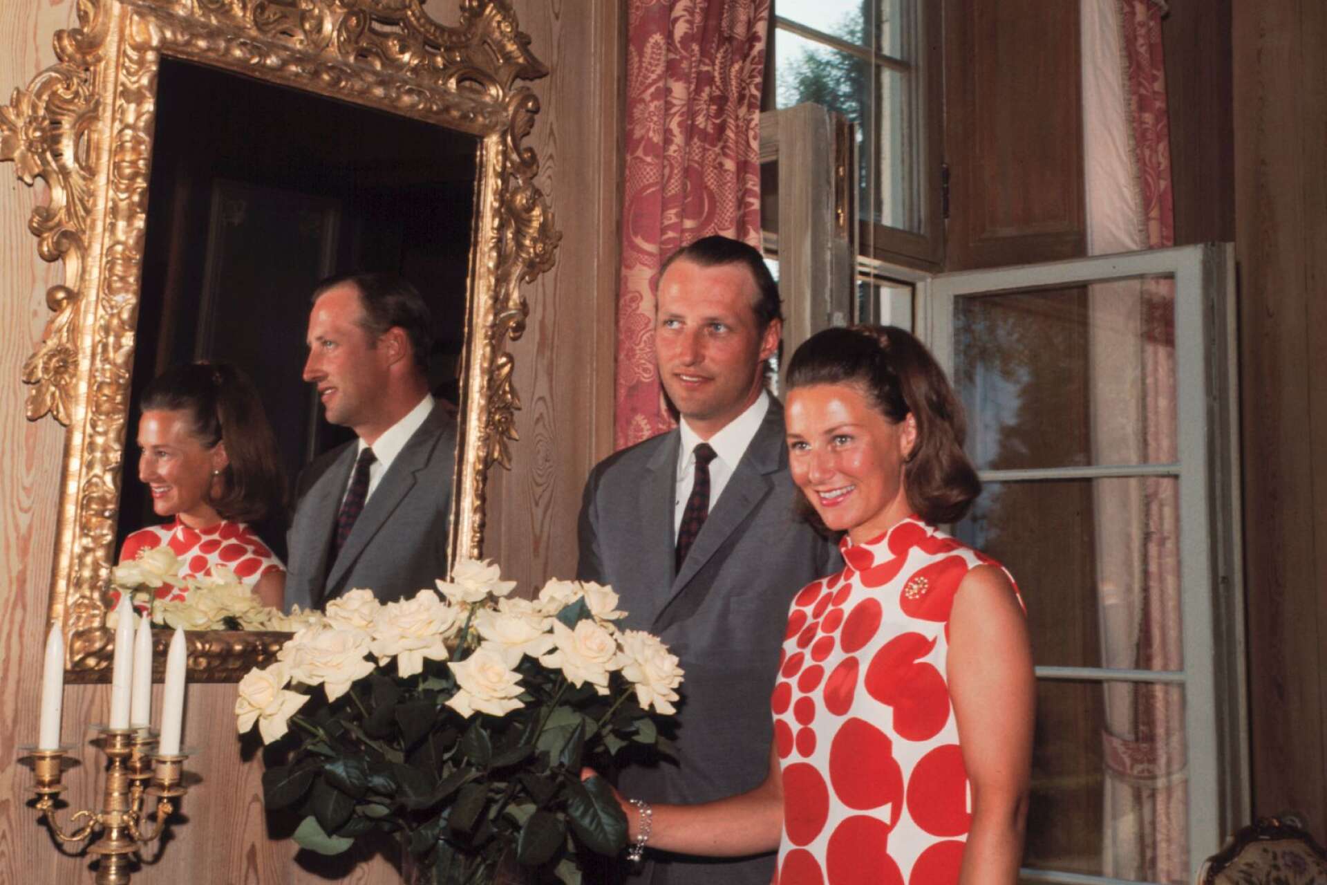 Marimekko nådde ända fram till de kungliga gemaken. 1969 klädde sig norska kronprinsessan Sonja (nuvarande drottningen) i en klänning från det finska designföretaget.