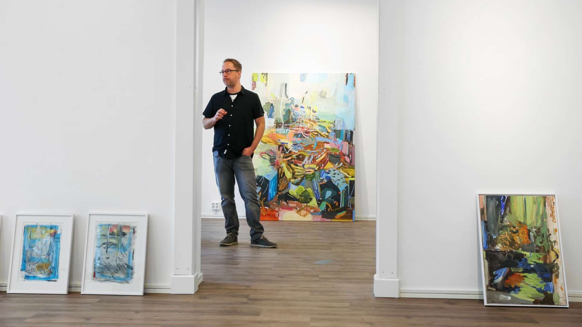 Karlstadskonstnären David Tedfeldt fyller galleriet med fritt tolkad natur
