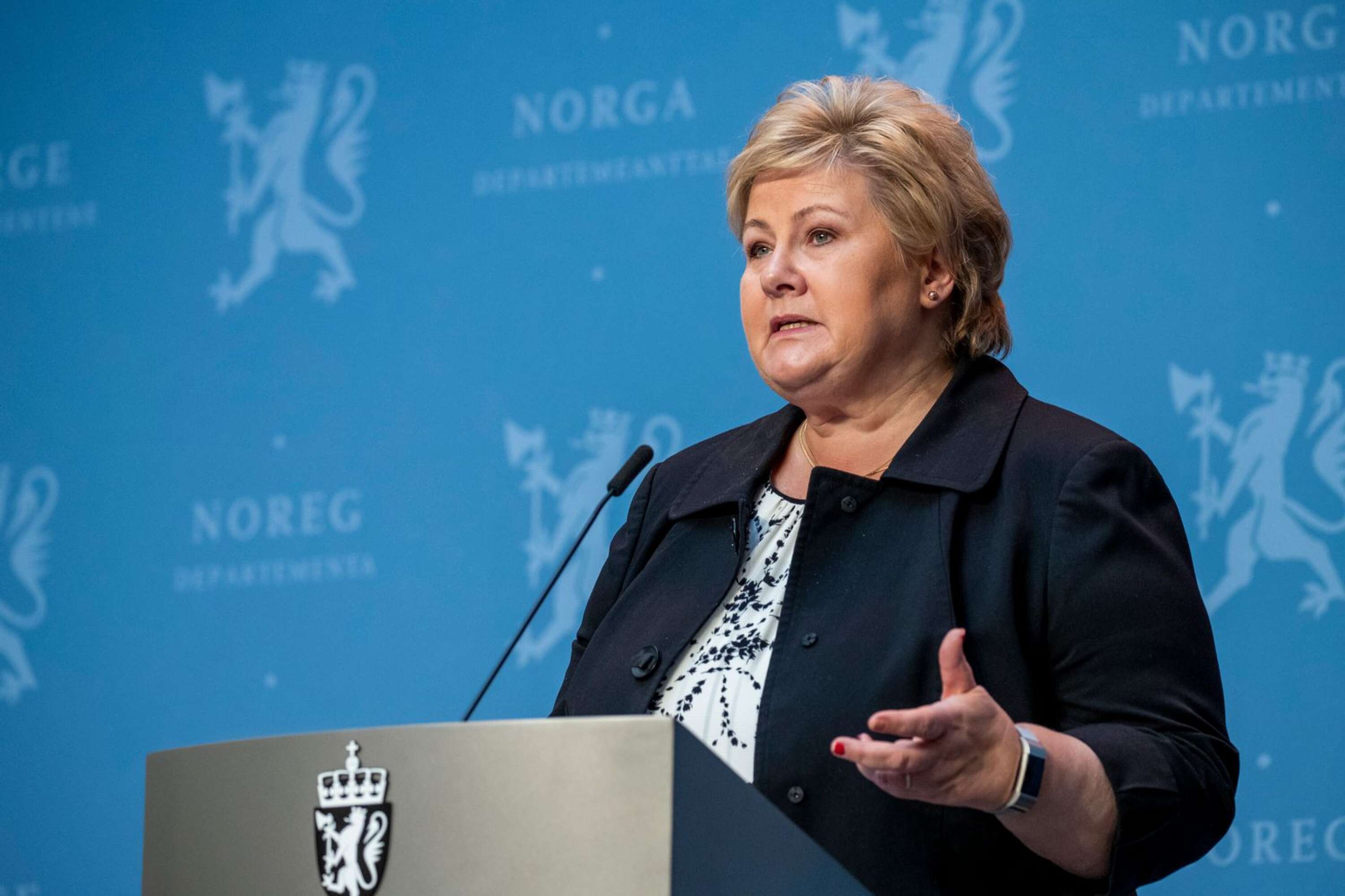 Statsminister Erna Solberg meddelade på fredagen att Norge från och med lördag ska återgå till normal vardag och att i stort sett alla restriktioner försvinner.