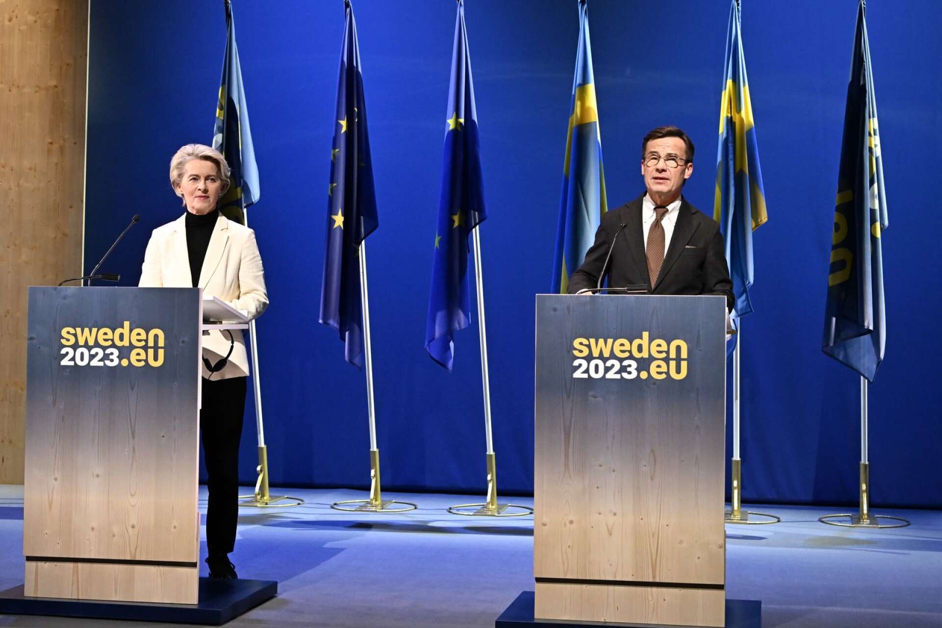 <strong id="strong-668099fea67caa02d9667a9e5f3d629d">Emma Rung, vd på KRAV, menar att Sverige ska använda ordförandeskapet i EU att lyfta eko-produktionen. Bilden tagen vid en pressträff med s</strong>tatsminister Ulf Kristersson (M) och EU-kommissionens ordförande Ursula von der Leyen.