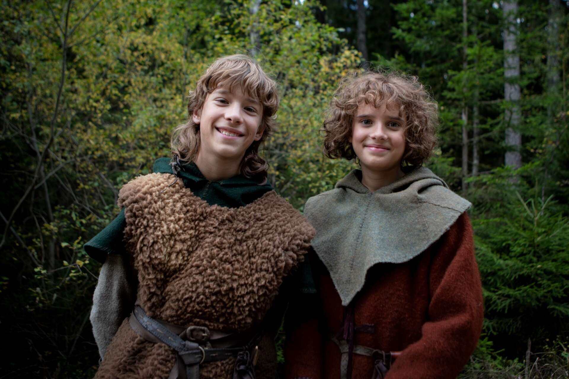 Jack Bergenholtz Henriksson, 13, spelar Birk Borkason och Kerstin Linden, 14, spelar Ronja Rövardotter i den nya tv-serien baserad på Astrid Lindgrens berättelse.
