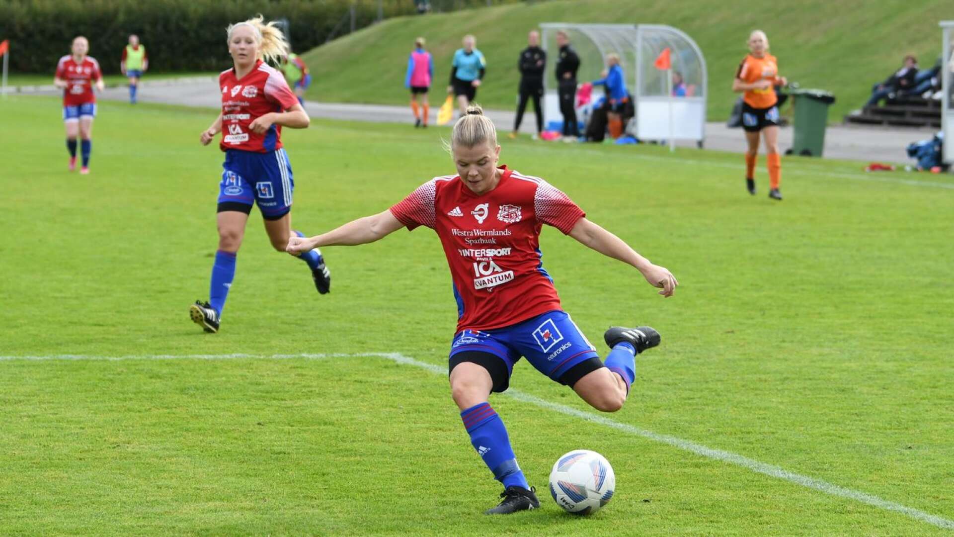 Julia Martinsson svarade för två av målen när Arvika Fobolls damer avslutade säsongen på ett snyggt sätt hemma mot Degerfors 2. Arkivbild.