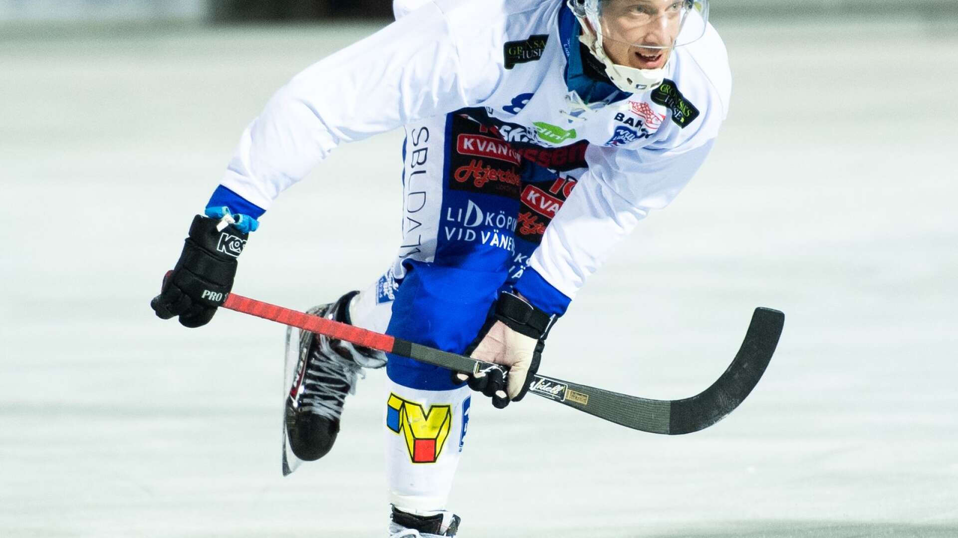 Erik Säfström tvingades kliva av i den andra halvleken.