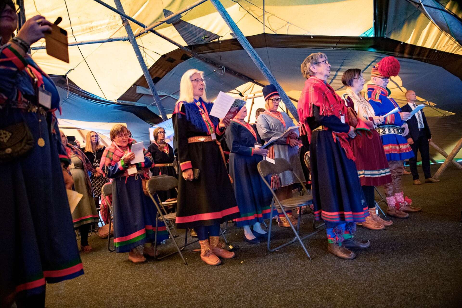 Hur stora rättigheter är det rimligt att överföra till det samiska folket i det gränslandet, skriver Martin Berg.