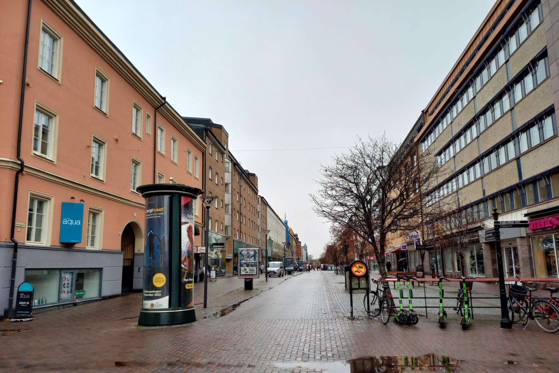 Drottninggatan västerut från Östra Torggatan. Foto från 2022.