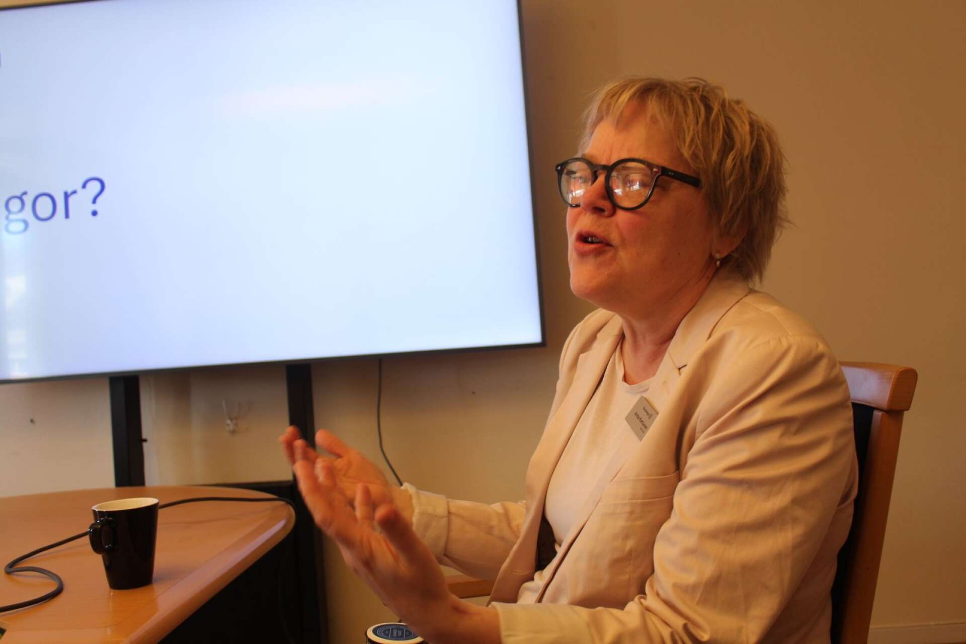 ”Vi vill att personalen som ska arbeta i lokalerna ska vara med och få säga sitt hur de vill ha det”, säger Anita Kettunen, skolchef i Karlskoga. 