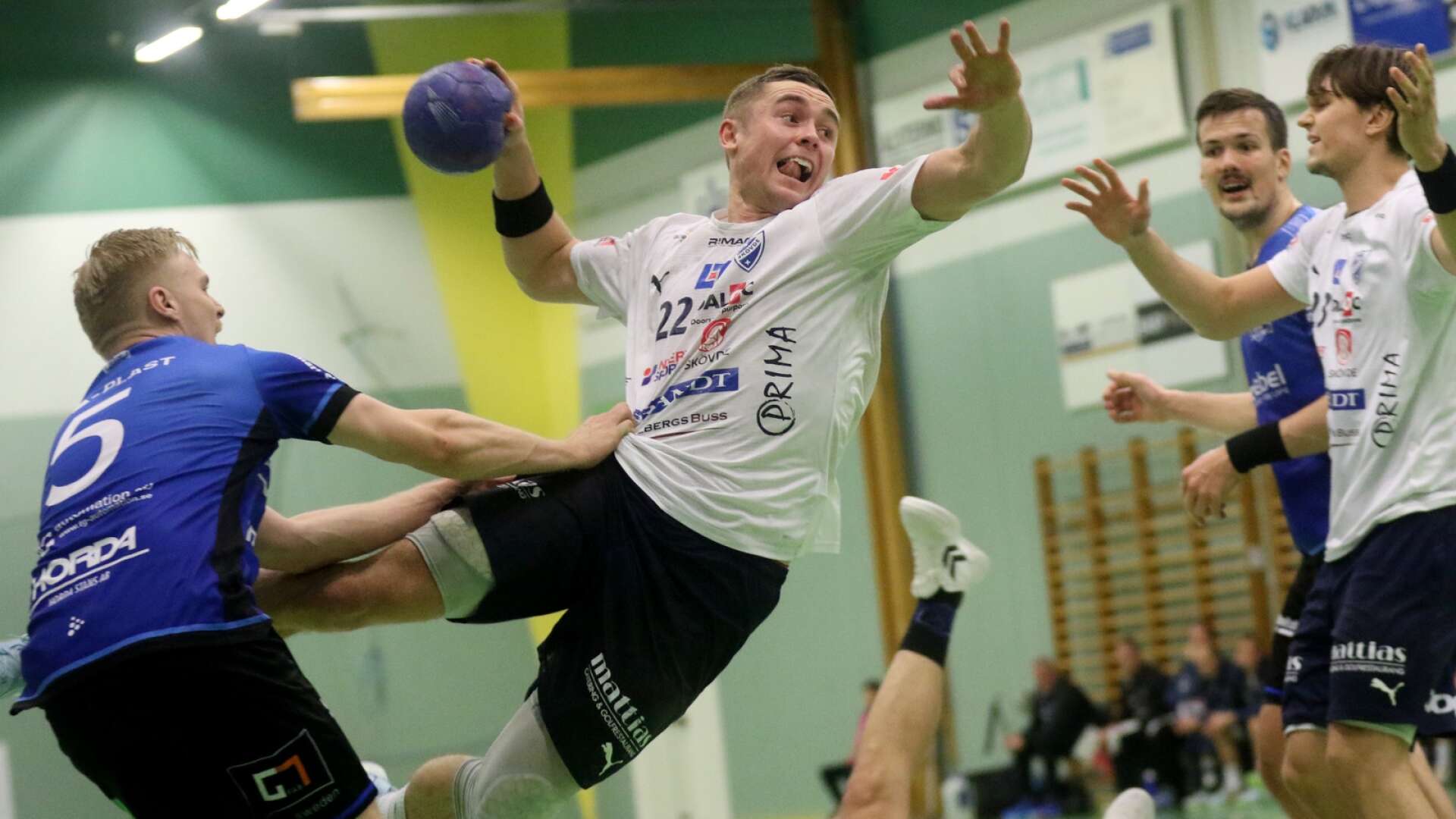 Adam Ljungquist närmar sig en comeback på handbollsplanen.