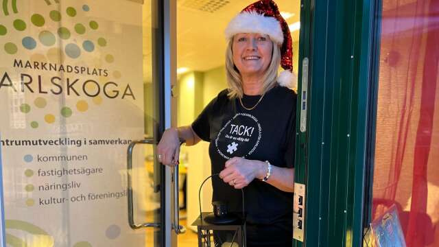 Maria Ekman på Karlskoga Centrumledning är positivt överraskad över att julhandeln har gått så bra.