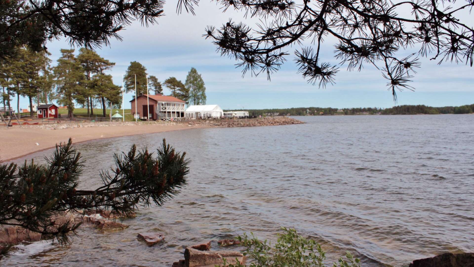Över 20 företag har anmält intresse att ta över Örnäs camping i Åmål. 