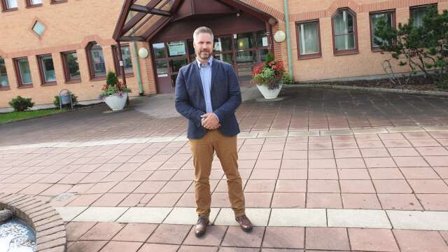 Johan Rosqvist, kommunchef i Storfors, ser med stor glädje över inbjudan till Almedalsveckan. 