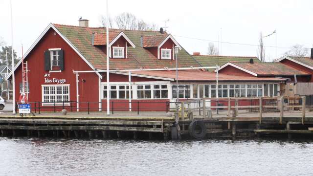 Restaurangen drevs tidigare av Rasmus Möller och Jan Möller via Idas Brygga i Karlsborg AB.