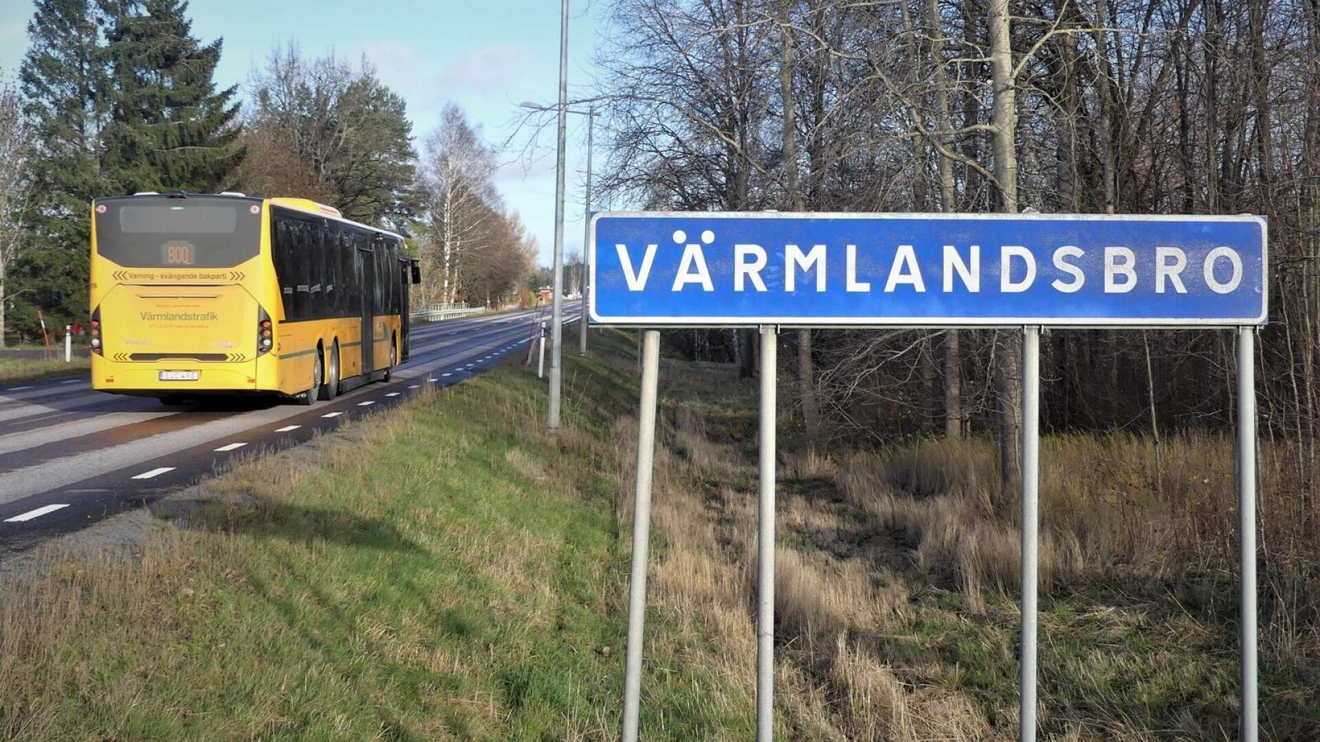 E45:an kommer även i fortsättningen ligga kvar i nuvarande läge genom Värmlandsbro. Det har Trafikverket bestämt efter att ett antal alternativ har utretts.