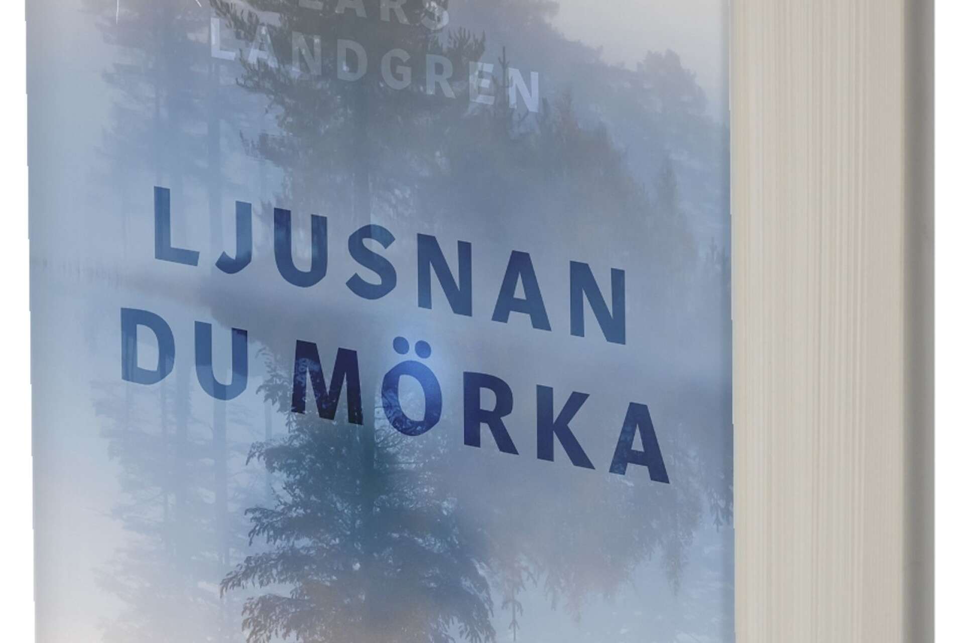 Lars Landgrens bok har nyss släppts och är hans allra första roman. Han blev antagen på sitt första försök som romanförfattare!