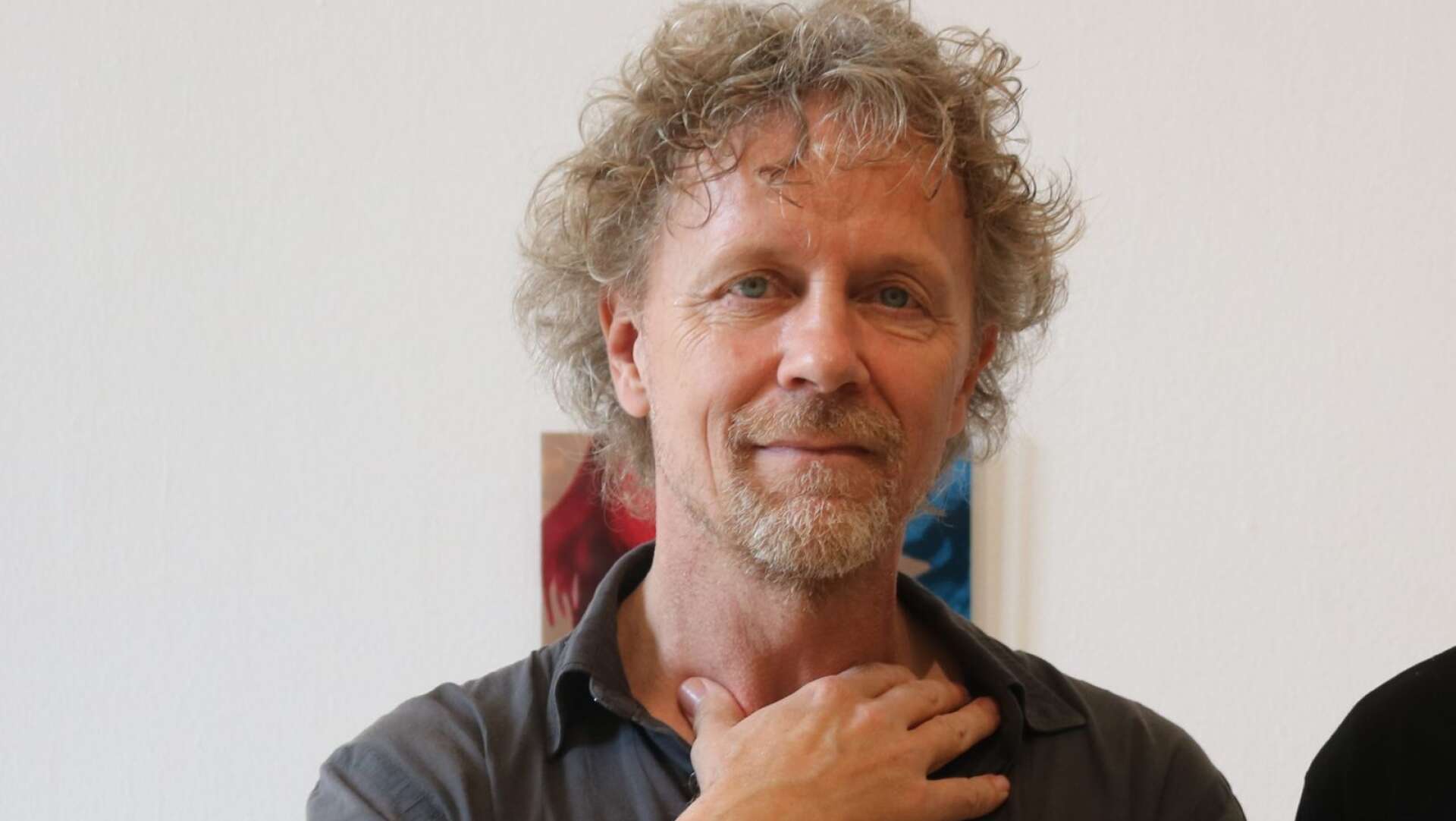 Andreas Brändström har haft tjänsten som chef för Kristinehamns konstmuseum sedan 2016. Nu dras hans tjänst in på grund av förvaltningens sparbeting. 