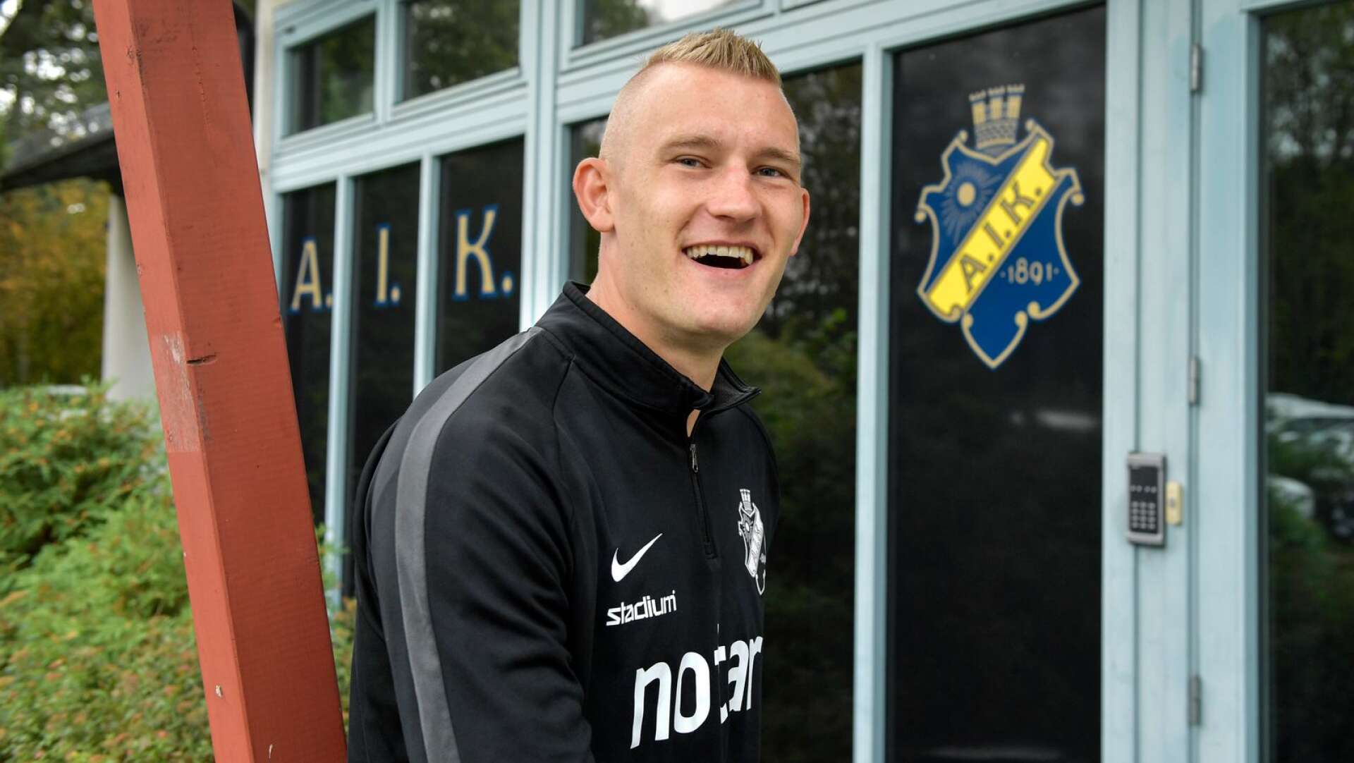 Den tidigare AIK-spelaren Robin Jansson har gjort debut med Orlando City i MLS, Major League Soccer, i USA: