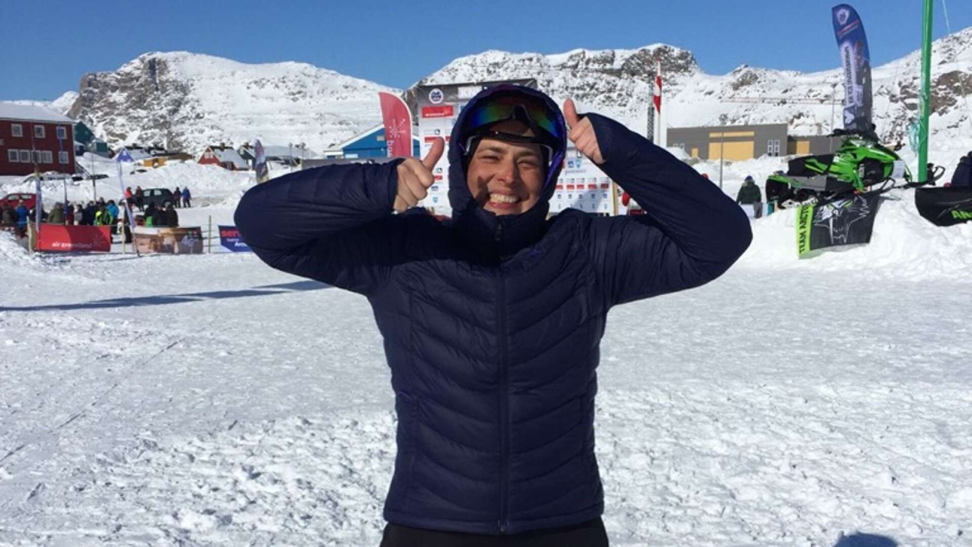 Lisa Sprengel i mål efter totalt sjutton mil på Grönland i Arctic Circle Race.