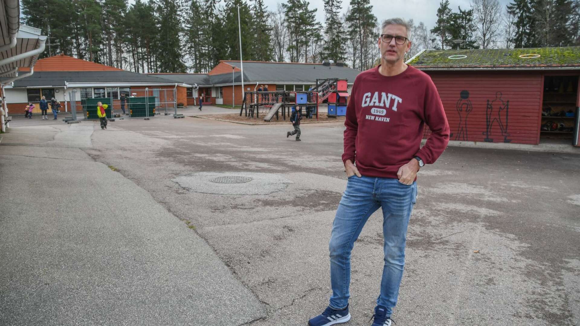 – Vi ska tala sakligt med oroliga barn, säger Kilenskolans rektor Magnus Arvidsson.