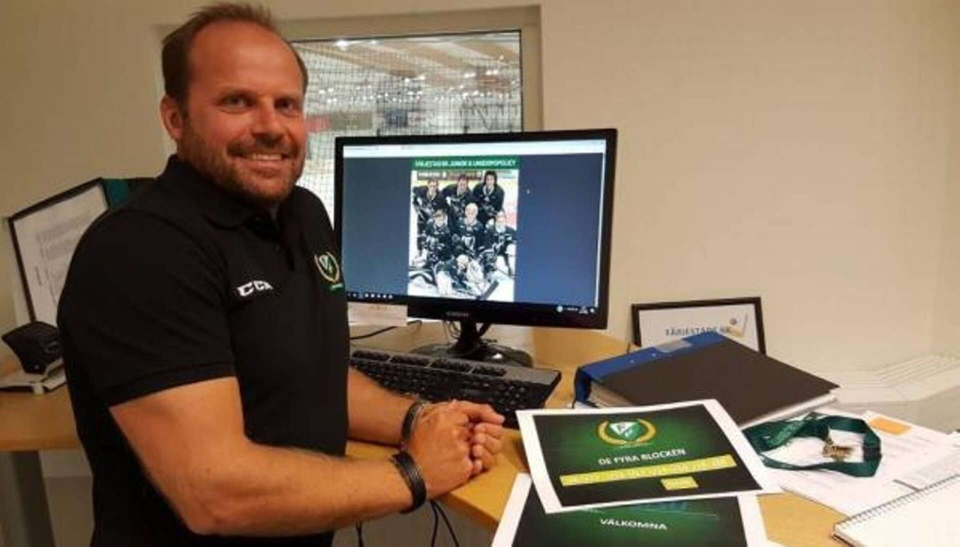 Greger Artursson lämnar FBK och posten som sportchef för ungdomssidan. Nu sneglar FBK-ikonen mot en karriär som tränare.