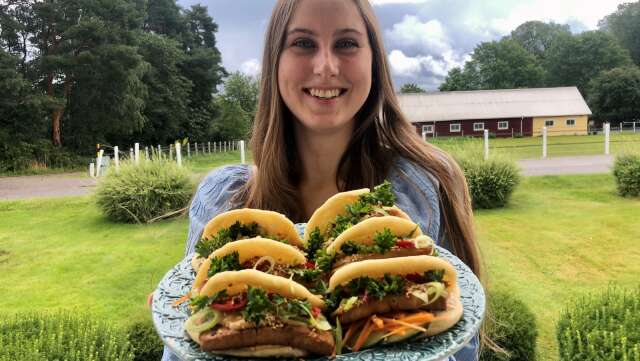 Stina Hugosson från Källby brinner för matlagning, speciellt för vegetariska och veganska rätter.