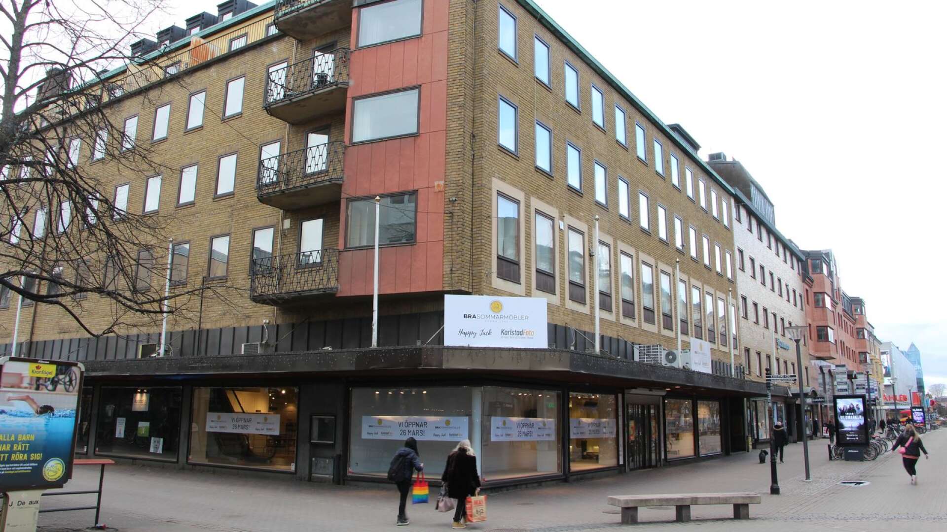 En ny detaljplan gör det möjligt att även ha kontor och hotell i CGC-huset i Karlstad utöver handel och bostäder. Nu ska byggnaden totalrenoveras och byggas på.