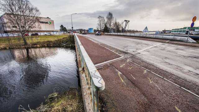 Engholmsbron ska rivas och ersättas med en ny.