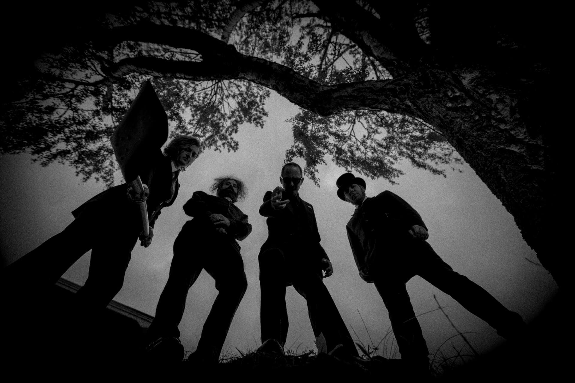 The Coffinshakers släpper på fredagen sitt första album på 16 år.