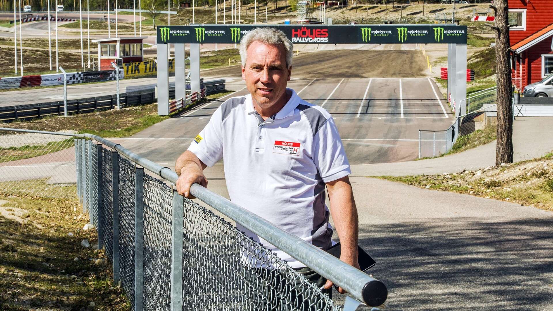Morgan Östlund hoppas på publik under rallycrosstävlingarna i Höljes till sommaren. 